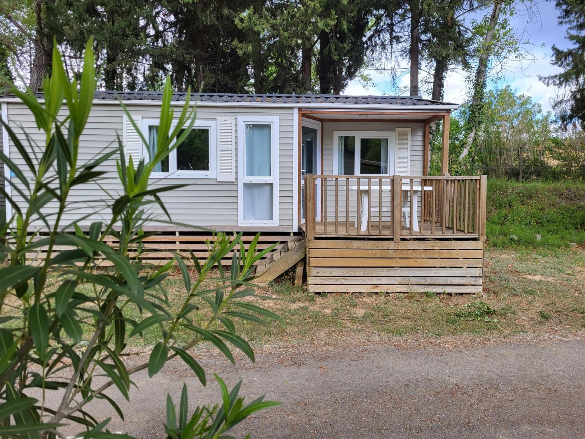 Camping Le Val De Cesse Mirepeisset Exteriör bild